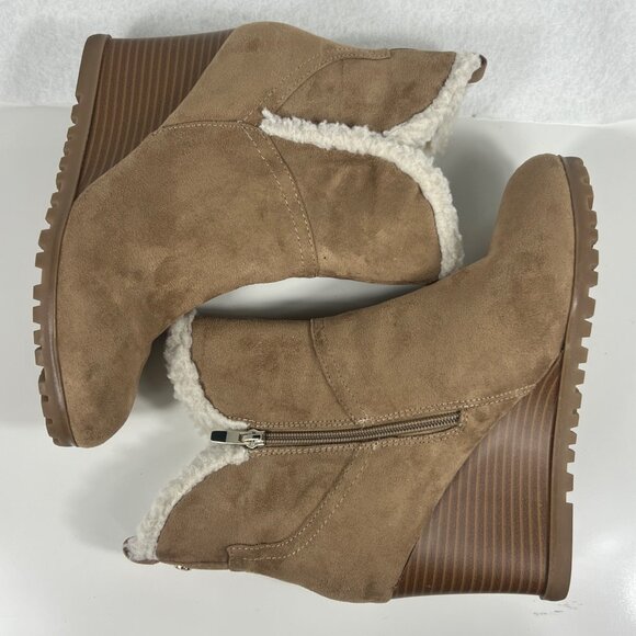 Nine West Light Natural Wedge Ankle Boots Faux Shearling Trim Side Zipper 10 M - Picture 3 of 16